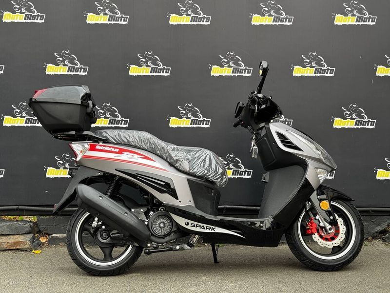 Скутер SPARK SP150S-17R 116140 фото